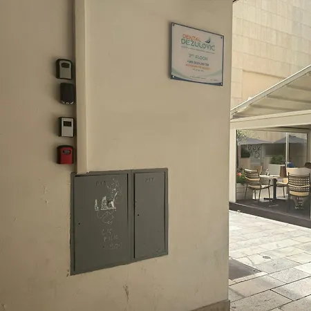 Appartamento Zara, Centar