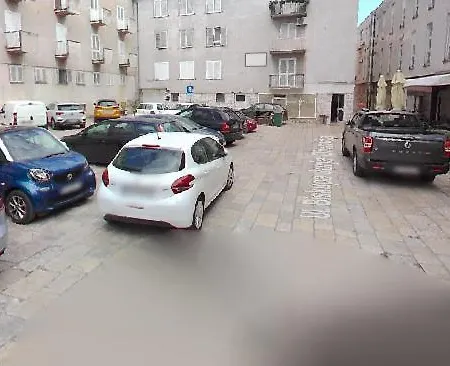 Zara, Centar Apartman
