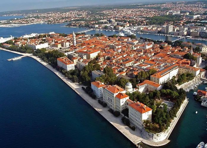 Daire Zara, Centar